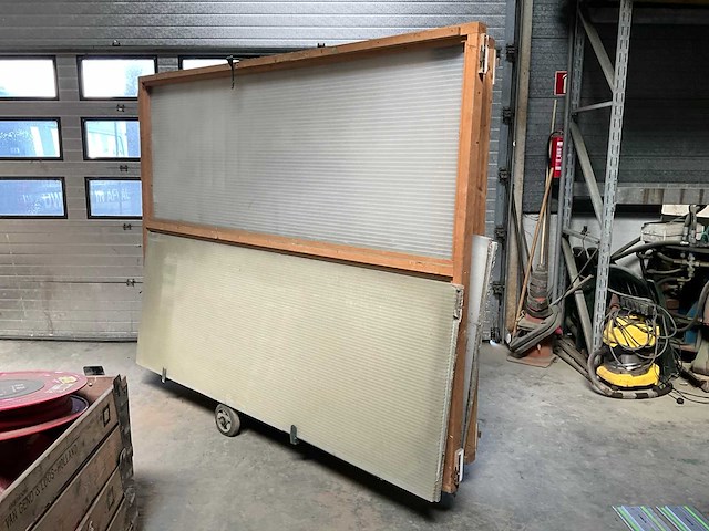 Houten panelen op transportkar (4x) - afbeelding 5 van  5