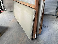 Houten panelen op transportkar (4x) - afbeelding 2 van  5