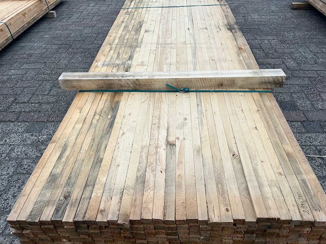 Houten panlatten 3900x35x22mm 289 stuks 1127m1 - afbeelding 3 van  3
