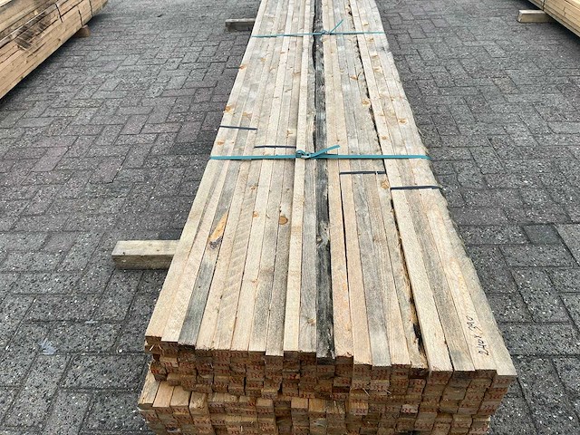 Houten panlatten 3900x35x22mm 336 stuks 1310m1 - afbeelding 3 van  3