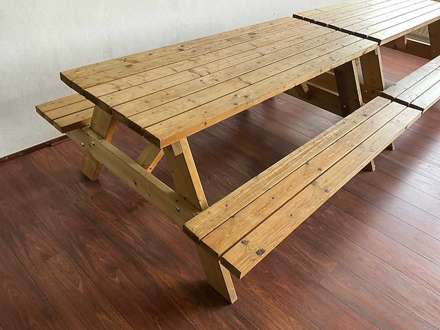 Houten picknicktafel - afbeelding 1 van  3
