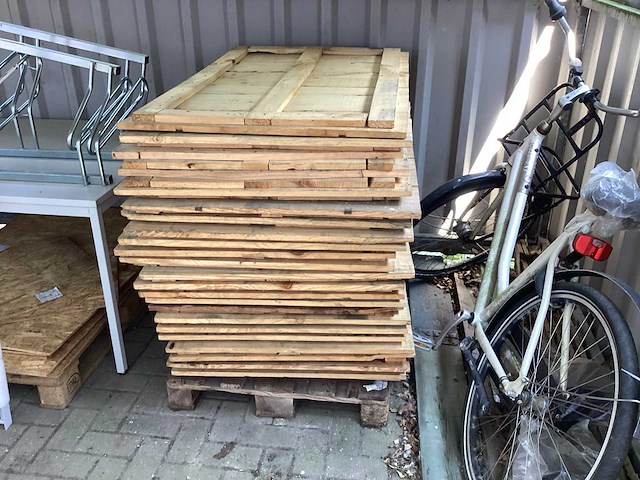 Houten platen voor palletstelling (24x) - afbeelding 1 van  3