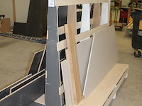 Houten platenbok. afmeting 200 x 110 x 182 cm. - afbeelding 2 van  3