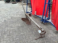 Houten ploeg - tuinbeeld - afbeelding 2 van  3