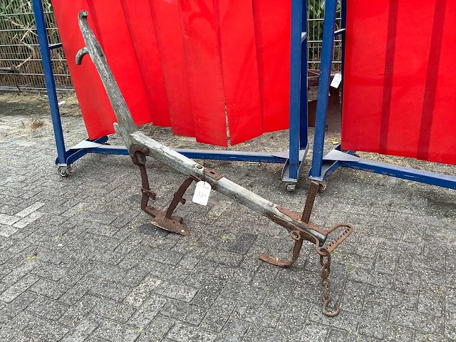 Houten ploeg - tuinbeeld - afbeelding 1 van  3