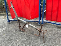 Houten ploeg - tuinbeeld - afbeelding 1 van  3