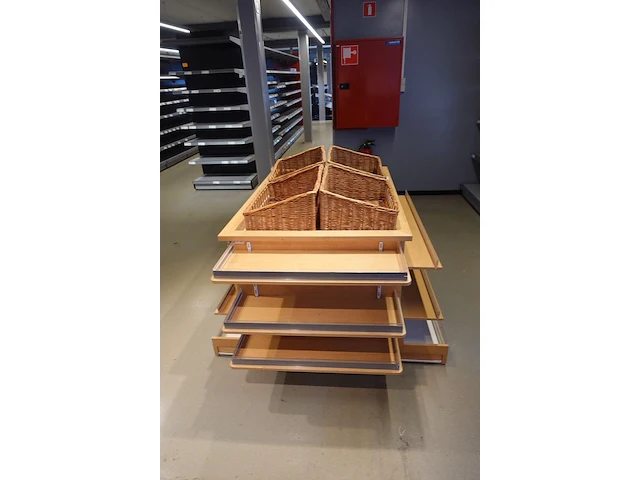 Houten presentatiemeubel - afbeelding 8 van  8