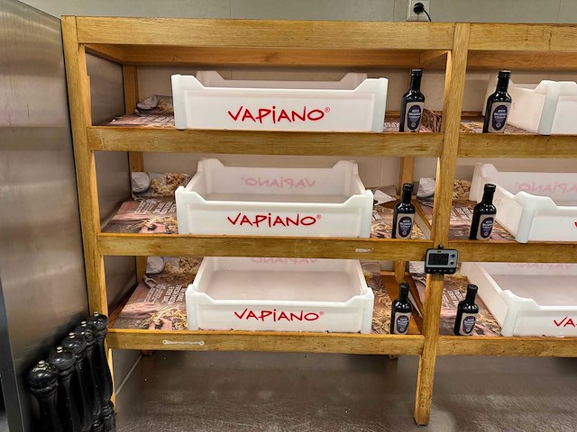 Houten presentatiestelling - afbeelding 3 van  4