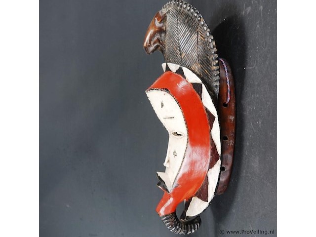 Houten punu masker uit gabon - afbeelding 3 van  5