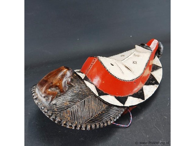 Houten punu masker uit gabon - afbeelding 4 van  5