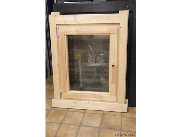 Houten raam t.b.v. tuinhuis - 81x11.3x104.5cm - nieuw - afbeelding 1 van  7