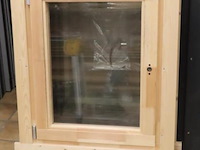 Houten raam t.b.v. tuinhuis - 81x11.3x104.5cm - nieuw - afbeelding 1 van  7