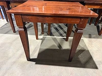 Houten restauranttafel (85x70x78 cm) (2x)