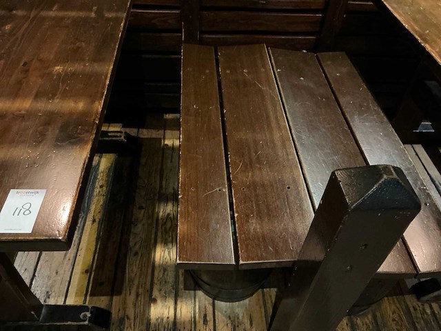 Houten restauranttafel met 2 banken - afbeelding 7 van  8