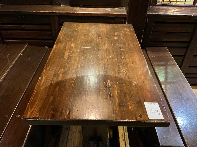 Houten restauranttafel met 2 banken - afbeelding 4 van  7