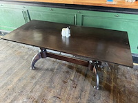 Houten restauranttafel - afbeelding 1 van  5