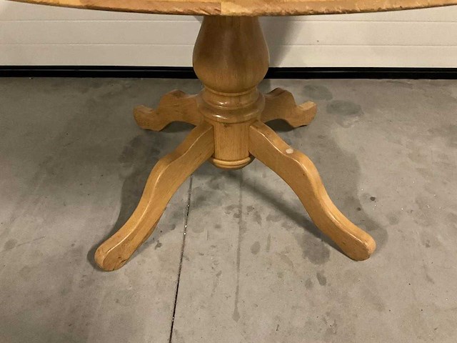 Houten ronde tafel (ø 117 cm) - afbeelding 2 van  3