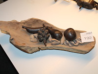 Houten schaal met houten fruit. - afbeelding 1 van  2