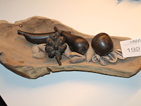 Houten schaal met houten fruit. - afbeelding 2 van  2