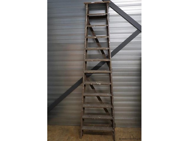 Houten schilderstrap - afbeelding 1 van  7