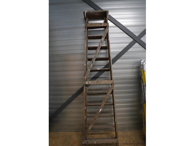 Houten schilderstrap - afbeelding 5 van  7