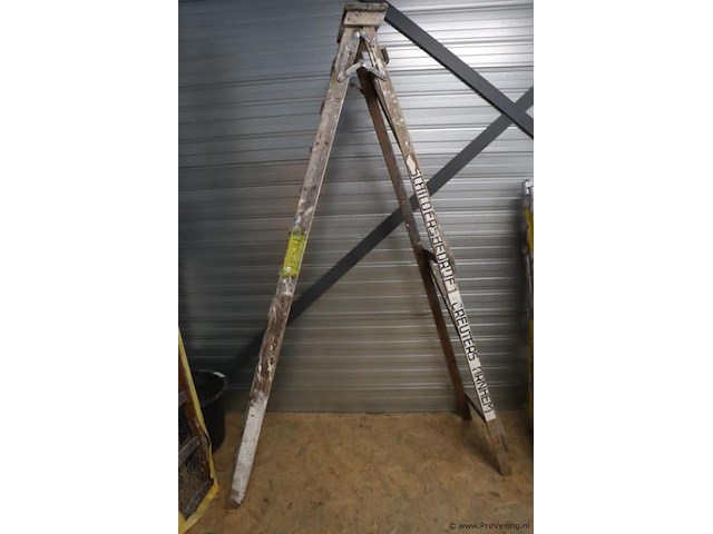 Houten schilderstrap - afbeelding 6 van  7