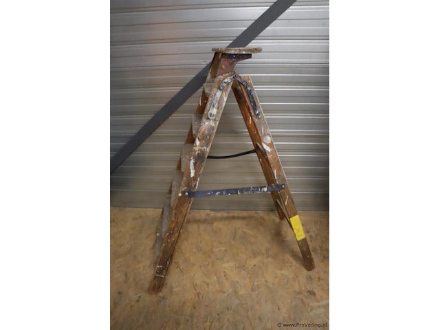 Houten schilderstrap - afbeelding 5 van  6