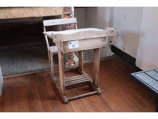 Houten schoolbank met stoel - afbeelding 1 van  1