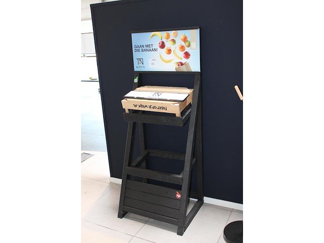 Houten showrek. afmeting 60 x 50 x 150 cm. - afbeelding 2 van  2