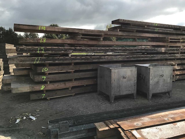 Houten spant nr 16 13x55x1230cm - afbeelding 2 van  4