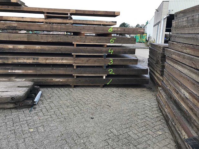 Houten spant nr 2 18x118x1885cm - afbeelding 1 van  6