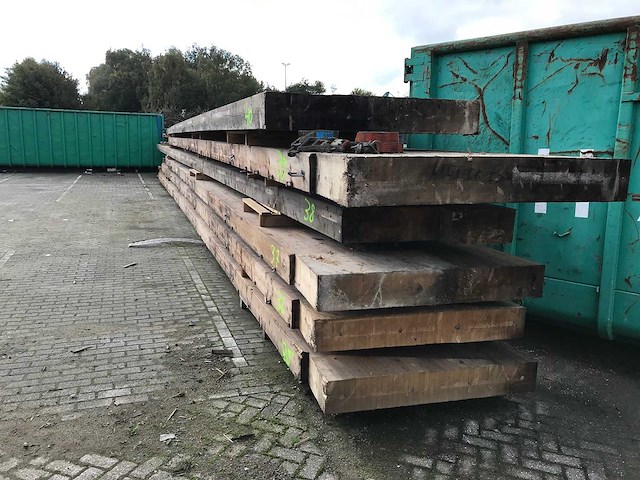 Houten spant nr 40 20x102/140x2160cm - afbeelding 1 van  5
