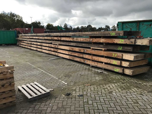Houten spant nr 40 20x102/140x2160cm - afbeelding 3 van  5