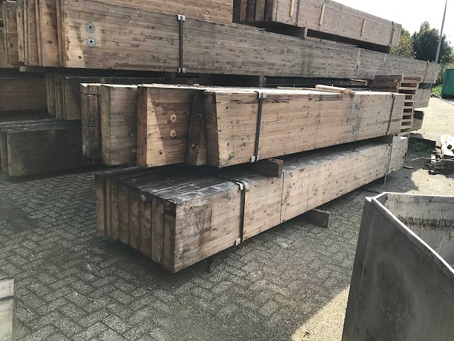 Houten spanten nr 18 13.5x55cm (6x) - afbeelding 2 van  3