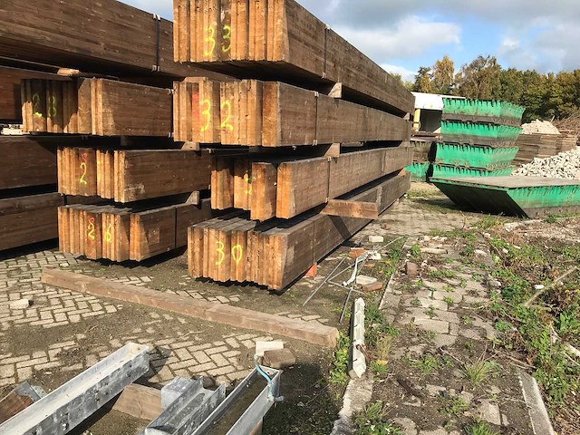 Houten spanten nr 30 13.5x55x1060cm (6x) - afbeelding 2 van  3