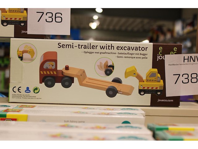 Houten speelgoed joueco, trailer met graafmachine. - afbeelding 1 van  1