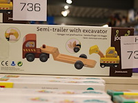 Houten speelgoed joueco, trailer met graafmachine. - afbeelding 1 van  1