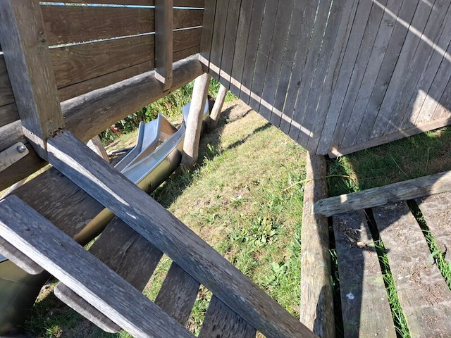 Houten speeltoren met puntdak - afbeelding 2 van  8