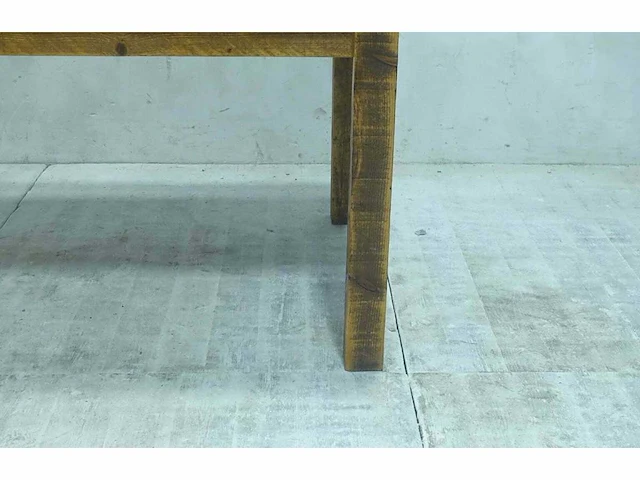 Houten stamtafel robin - afbeelding 4 van  4
