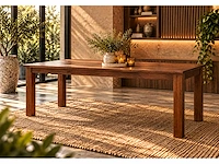 Houten stamtafel