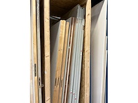 Houten stelling met deuren (26x) - afbeelding 9 van  11