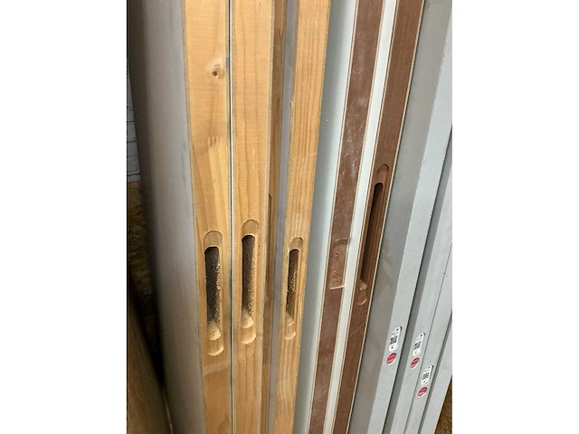 Houten stelling met deuren (26x) - afbeelding 10 van  11
