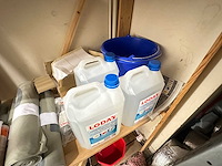 Houten stelling met inhoud - afbeelding 5 van  6