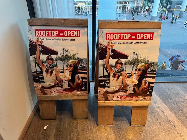 Houten stoepbord (2x) - afbeelding 1 van  4