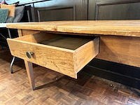 Houten tafel met lade - afbeelding 3 van  4