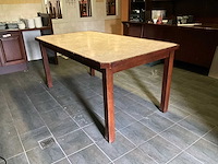 Houten tafel - afbeelding 2 van  3