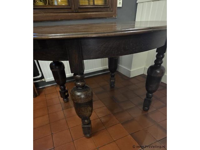 Houten tafel - afbeelding 2 van  2