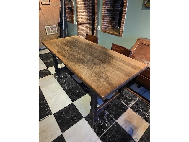 Houten tafel - afbeelding 1 van  2