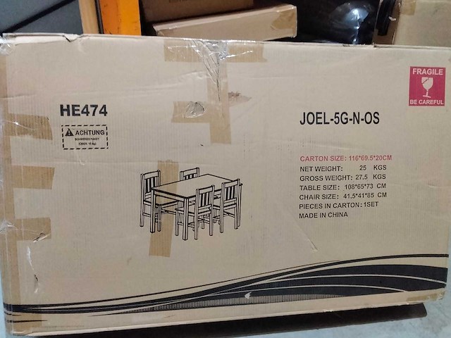 Houten tafelset met 4 stoelen. - afbeelding 2 van  4