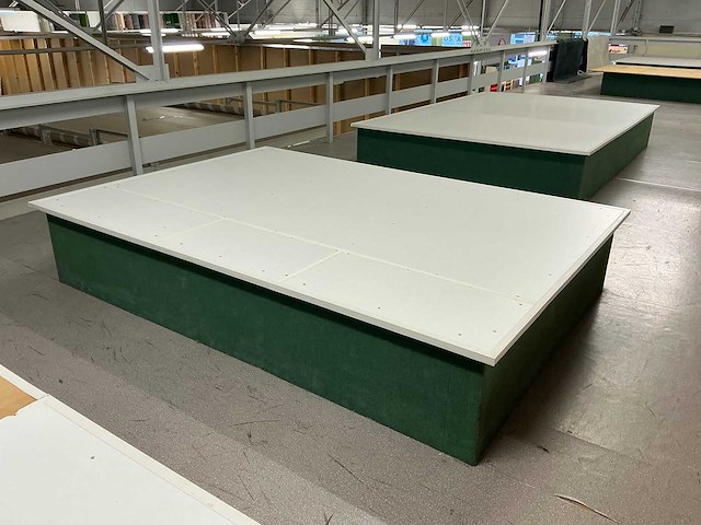 Houten tapijtdisplay (10x) - afbeelding 1 van  8